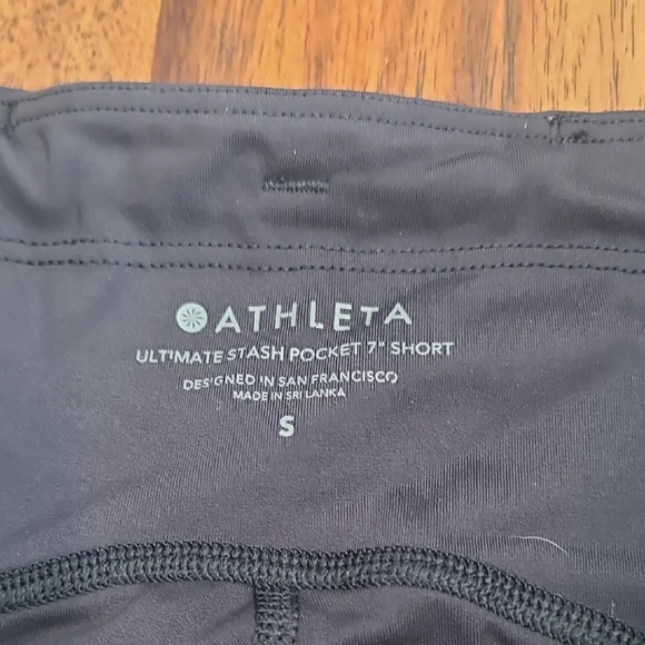 Athleta Ultimate Stash Biker Shorts Women’s S Black - Picture 3 of 5